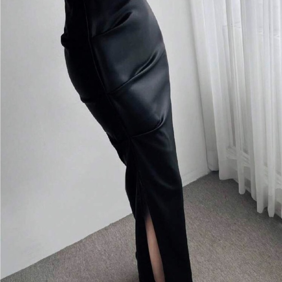 Dresses & Skirts - Elegant Black Maxi Skirt - Solid Ruched side slit leather (long)